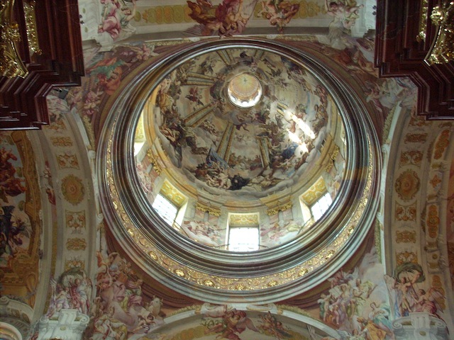 interior biserica